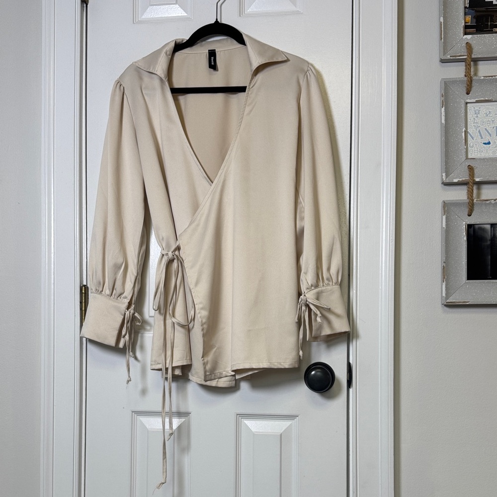 Venti6Wrap Blouse Beige Italy Made Long Sleeve Tie Cuff Medium